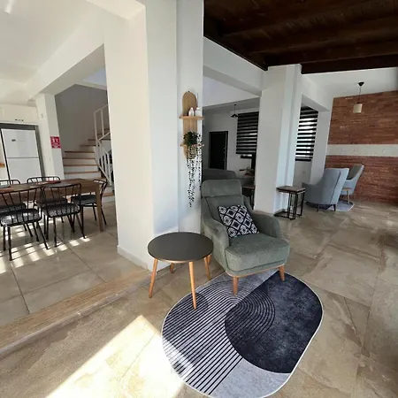 Villa Derya Agullu 5 *